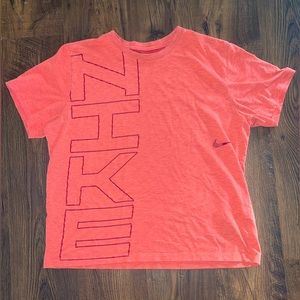 Nike Tee XL Dri-Fit in red heather